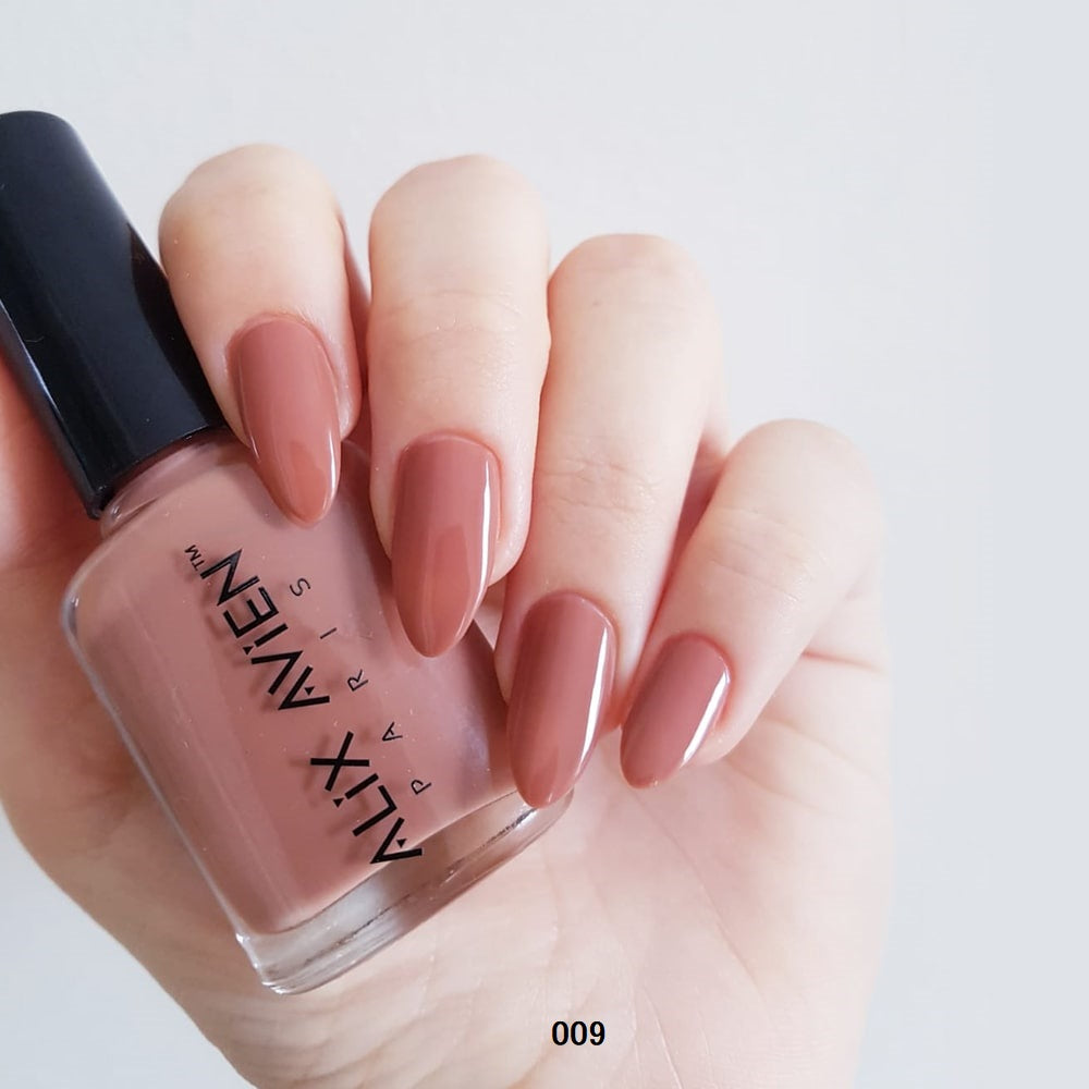 ALIX AVIEN PARIS NAIL PAINT