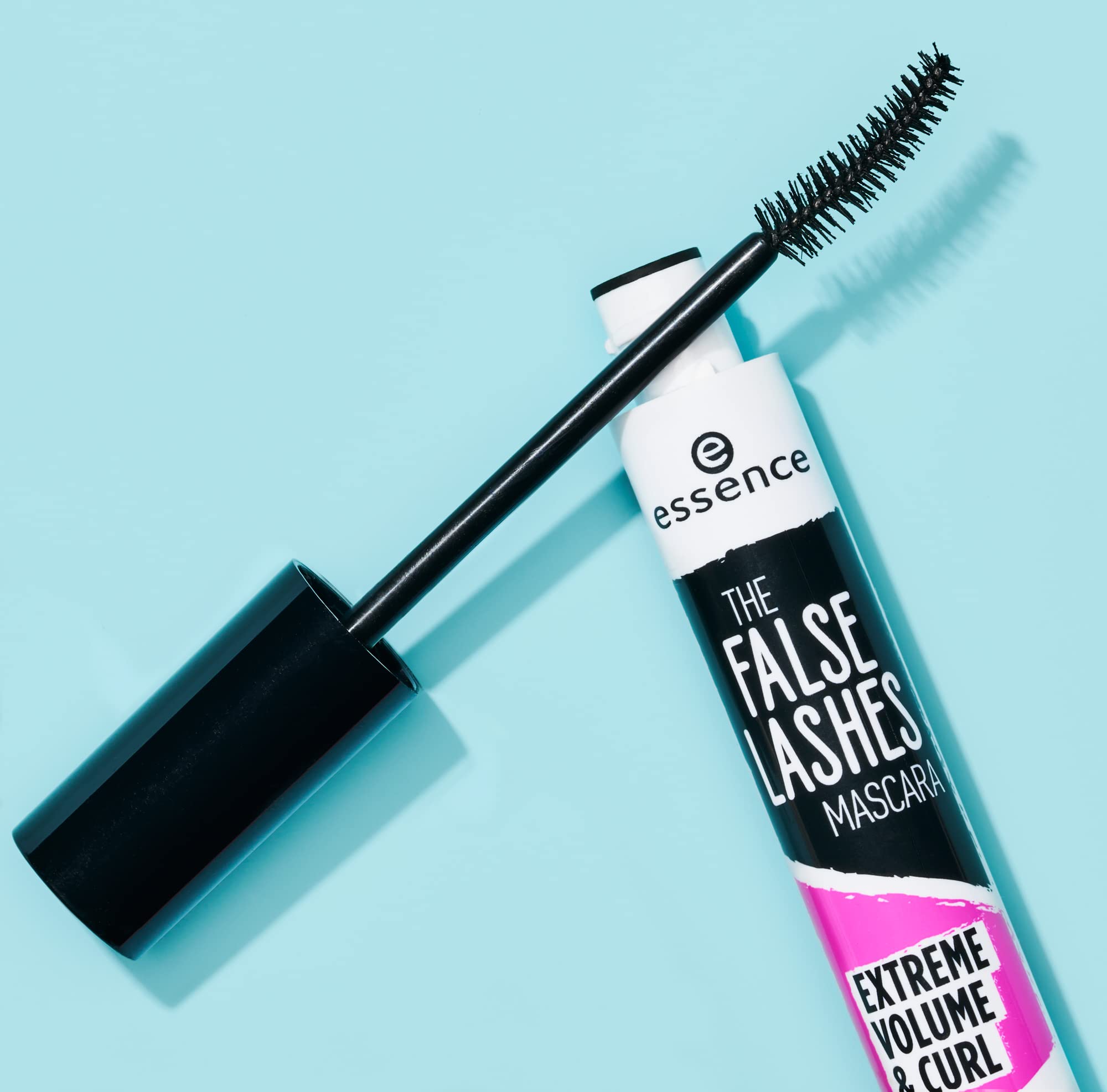 Essance the false lashes mascra