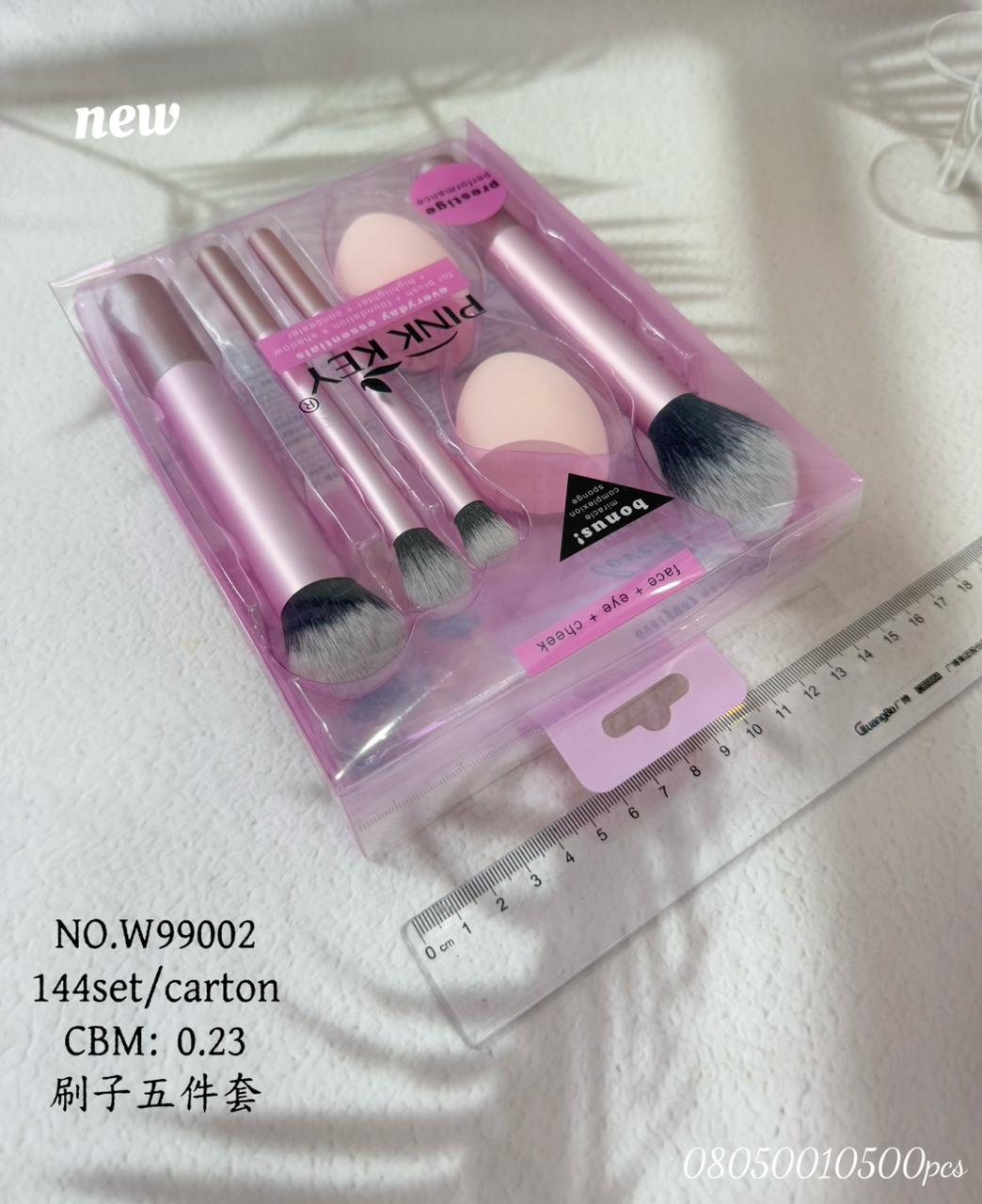 Pink key brush with beauty blender